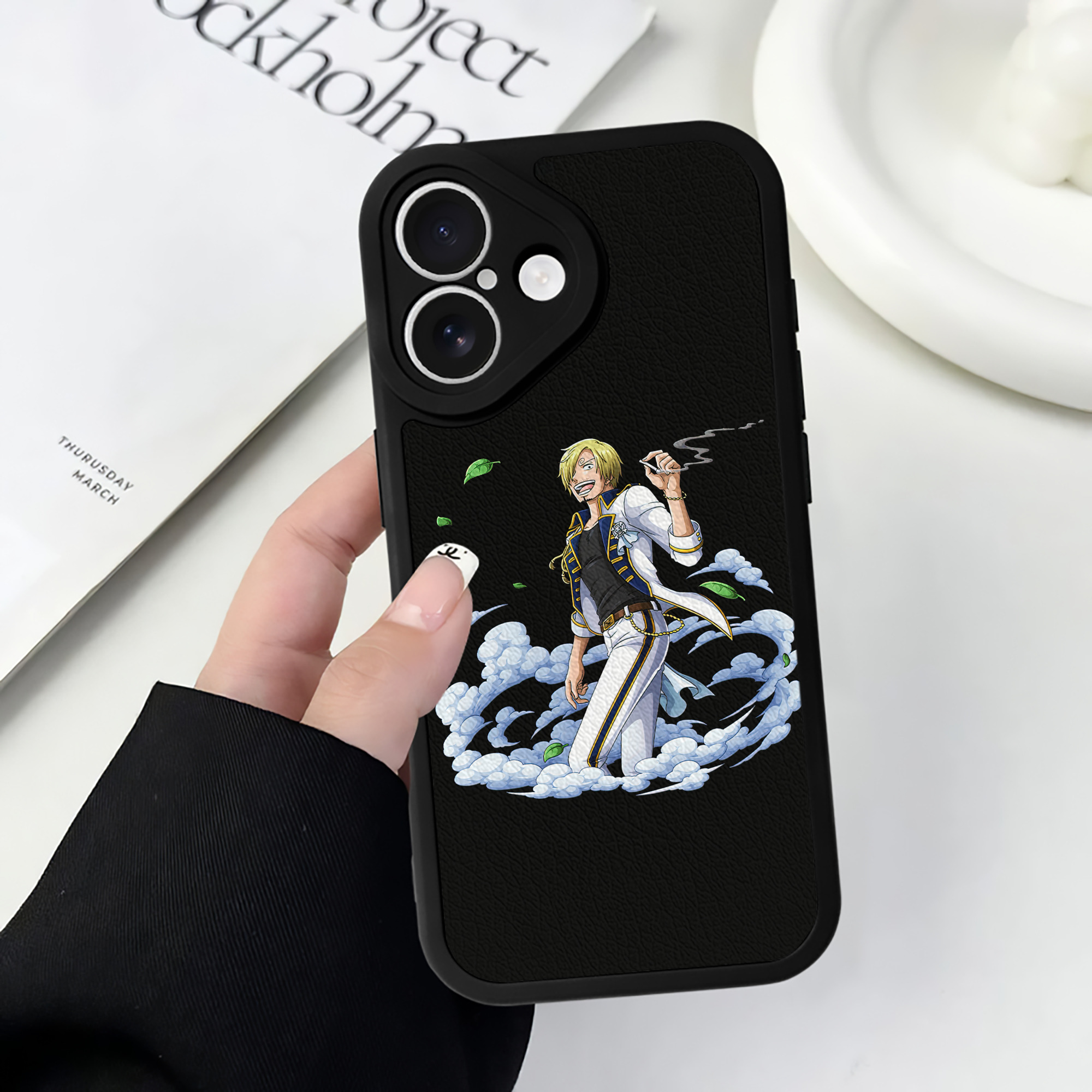 （画像用） ワンピース サンジ ONE PIECE Sanji 【iPhone 16シリーズ対応】シリコンスマホケース（レザー調） 材質：シリコン